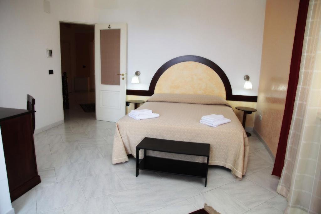 Bed And Breakfast Casagalez Santa Domenica  Room photo
