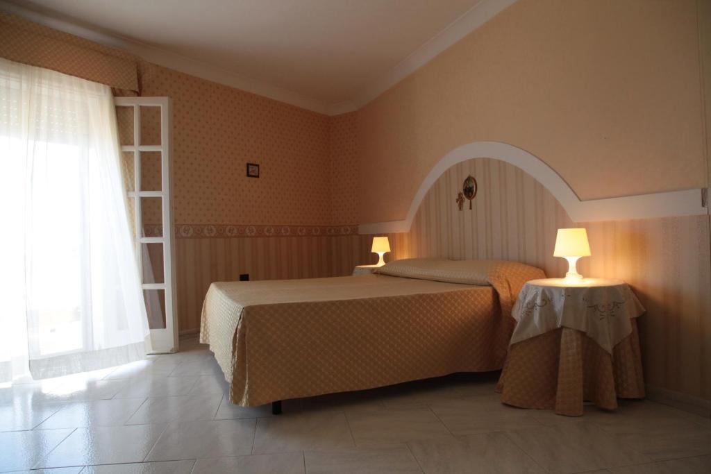 Bed And Breakfast Casagalez Santa Domenica  Room photo